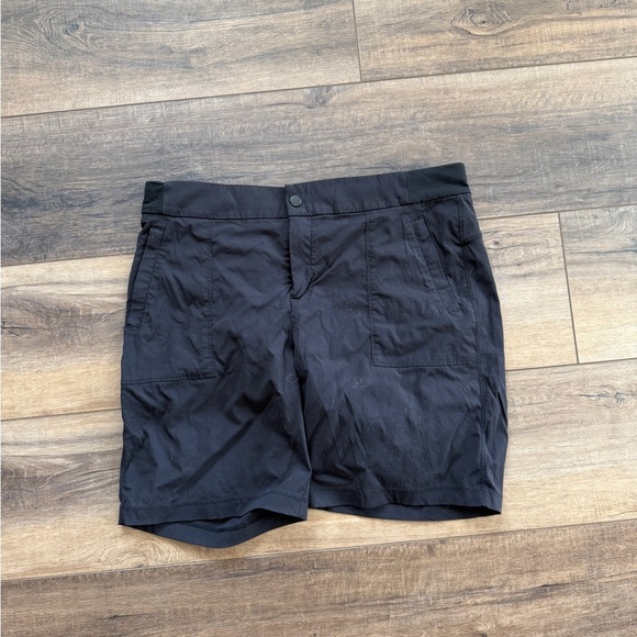 AtheltaWomen's Shorts - Picture 1 of 2